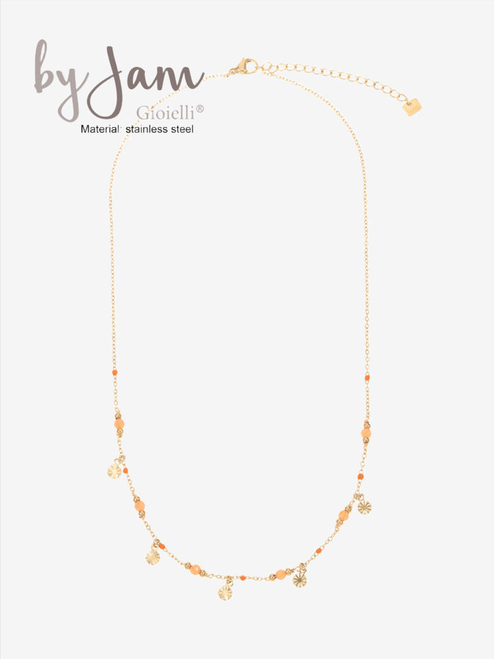 Collier avec perles et pièces de monnaie