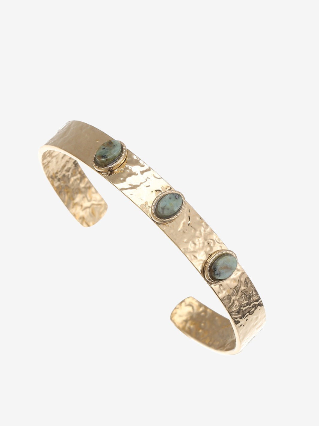 Bangle with stones scattered