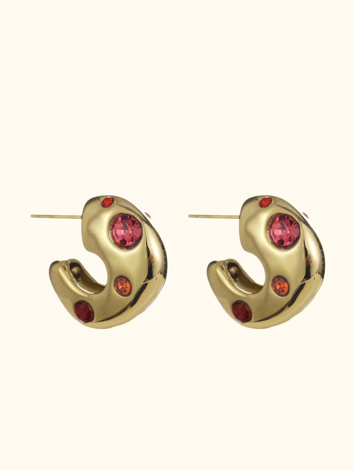 Statement studs met gekleurde steentjes