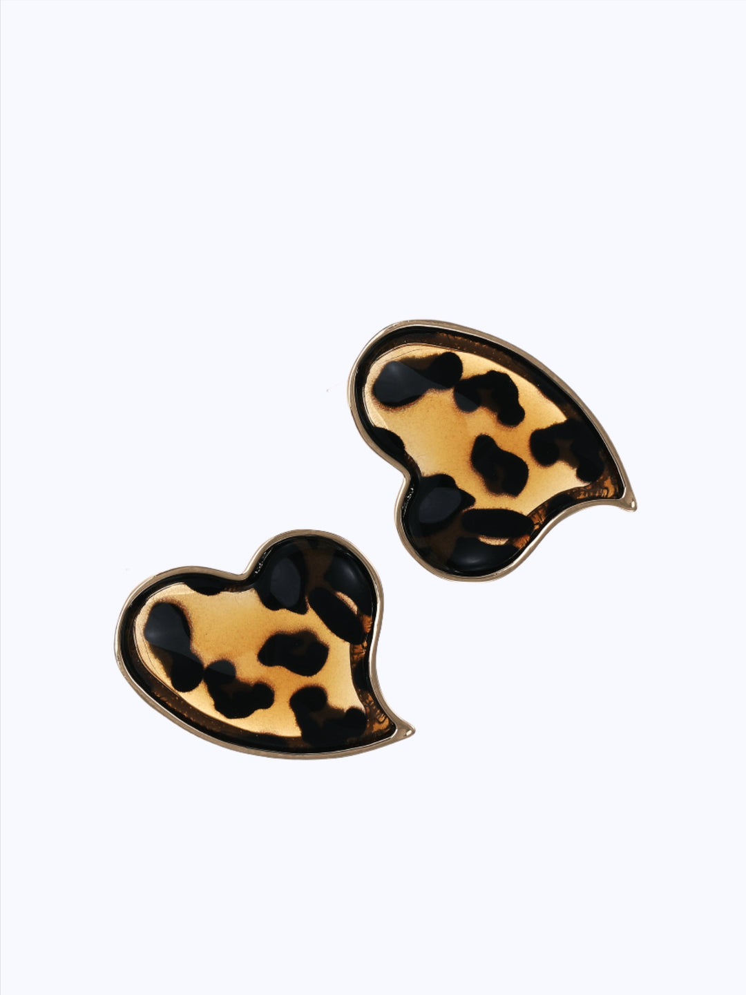 Safari minimalistic hart studs