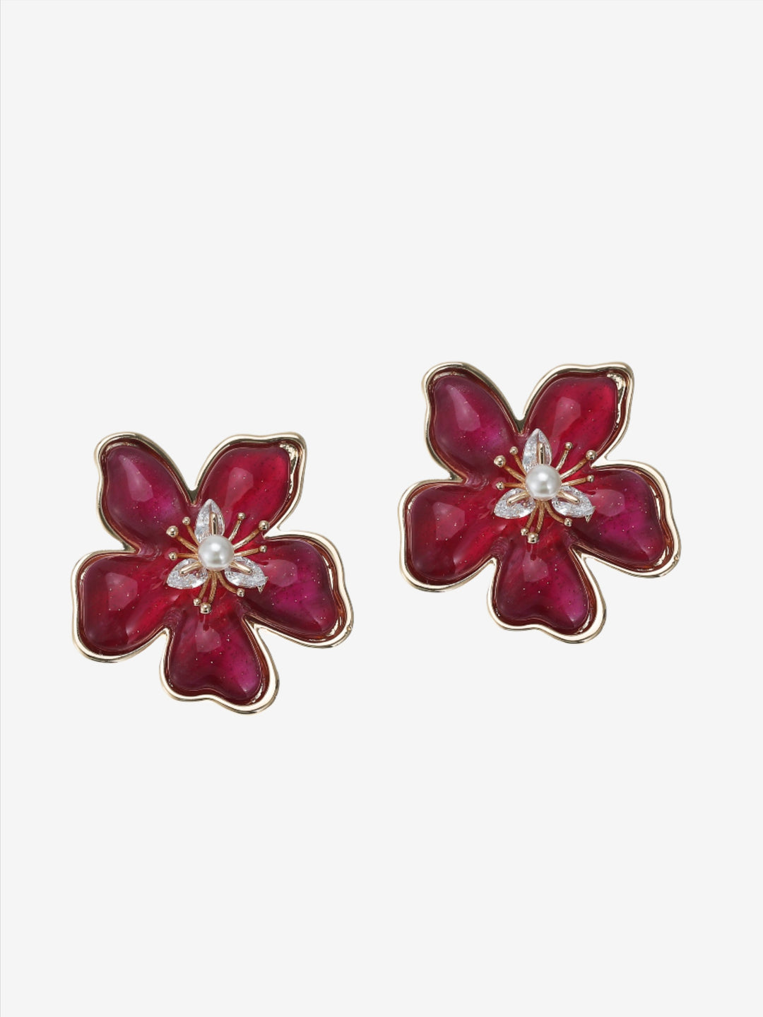 Vintage radiant blossom studs met parel